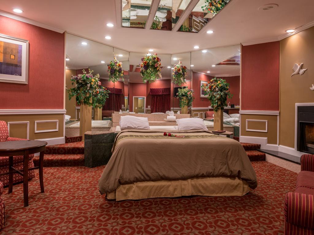Of The Dove Romantic Luxury & Business 3* Bensalem