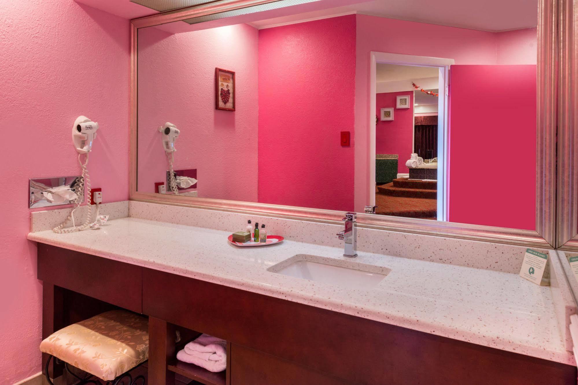Of The Dove Romantic Luxury & Business